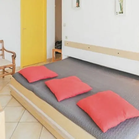 Apartment Beautiful In On The French Riviera, With 2 Bedro Le Lavandou