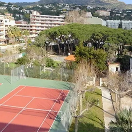 Beautiful In On The French Riviera, With 2 Bedro Apartment Le Lavandou